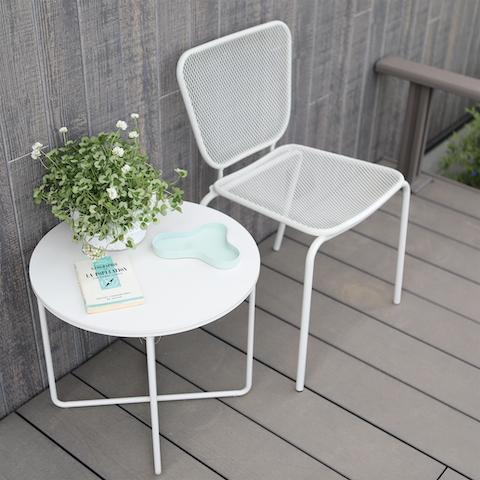メッシュチェア ホワイト ガーデンチェア 屋外用 チェア 白 金属