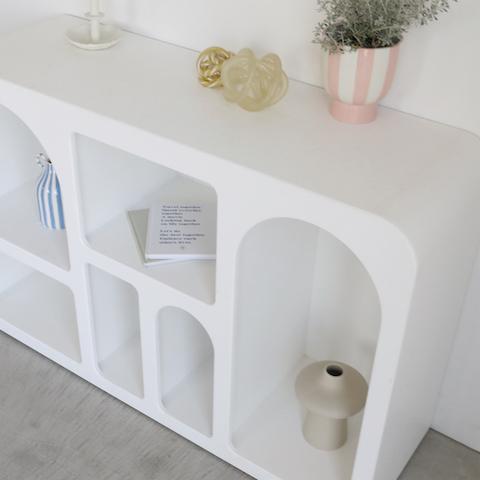 アニーブ シェルフ 飾り棚 ラック ホワイト 飾り台 白 棚 CAVE 小物