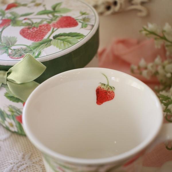 マグカップ ギフトボックス入り ニューボーンチャイナ 電子レンジ対応 ロイヤルアーデン マグ ローズ バラ いちご ストロベリー チューリップ フラワー 花柄 陶 |  | 02