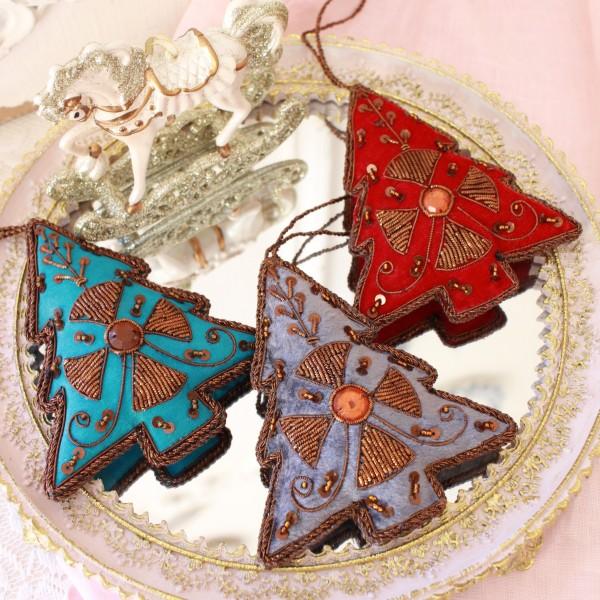 アンティーク　ヴィンテージ　クリスマスオーナメント　豪華刺繍　１６個　海外製品 ツリーオーナメント ビーズ刺繍 ベル 鈴 クリスマスオーナメント