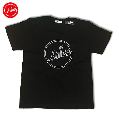 Chillax Circle フレームロゴ Tシャツ（ブラック/ホワイト）｜style-store