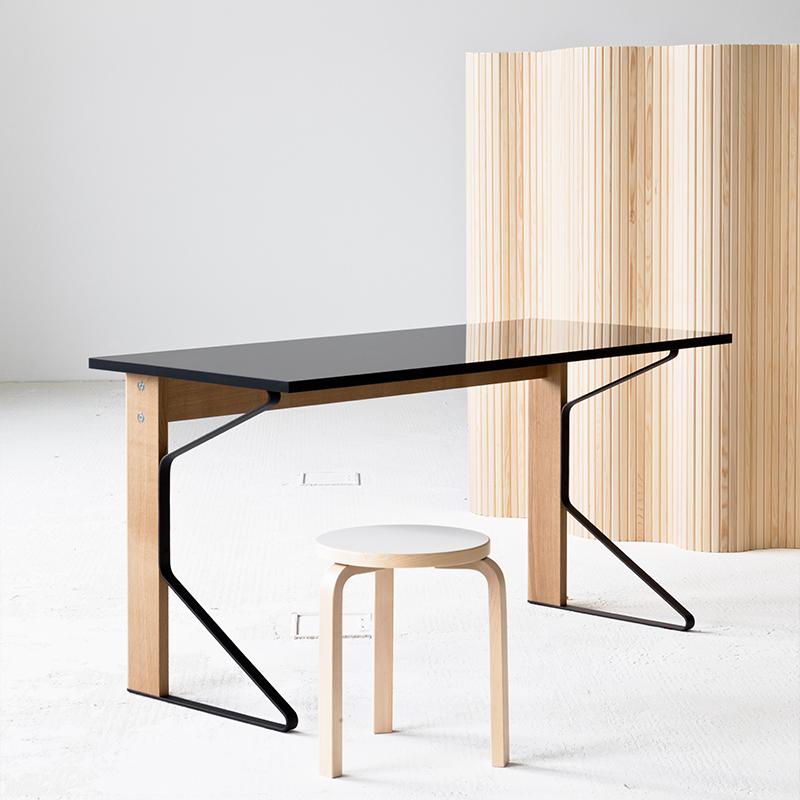 artek（アルテック） スツール60 artek ブラック リノリウム バーチ材