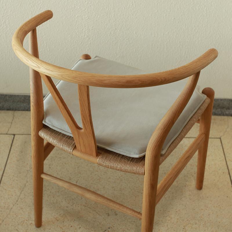 CARL HANSEN & SON ＣＨ２４　Ｙチェア　シートクッション２枚 楽天市場】Yチェア（CH24）専用 撥水シートクッション