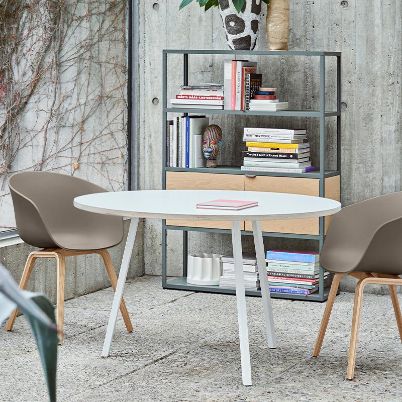 HAY ヘイ About A Chair アバウト ア チェア AAC 22 ver 2.0 アームチェア カラー：16色 ベース：オーク（水性塗装） デザイン：ヒー・ウェリングの画像