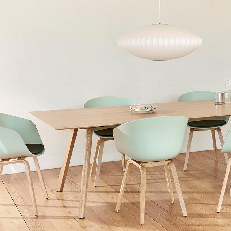 HAY ヘイ About A Chair アバウト ア チェア AAC 22 ver 2.0 アームチェア カラー：16色 ベース：オーク（水性塗装） デザイン：ヒー・ウェリングの画像