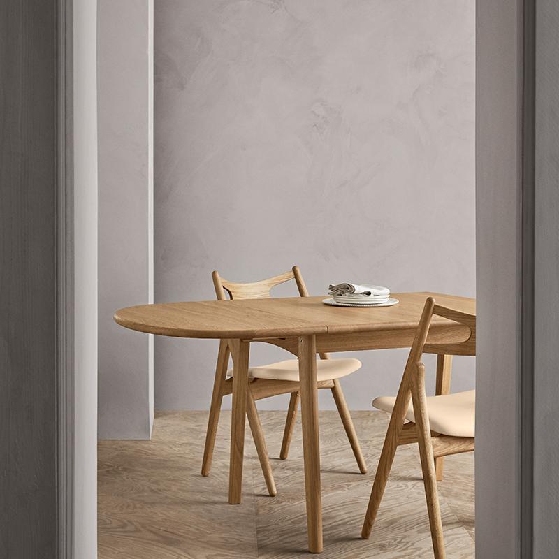 Carl Hansen ＆ Son（カール・ハンセン＆サン） ダイニングテーブル