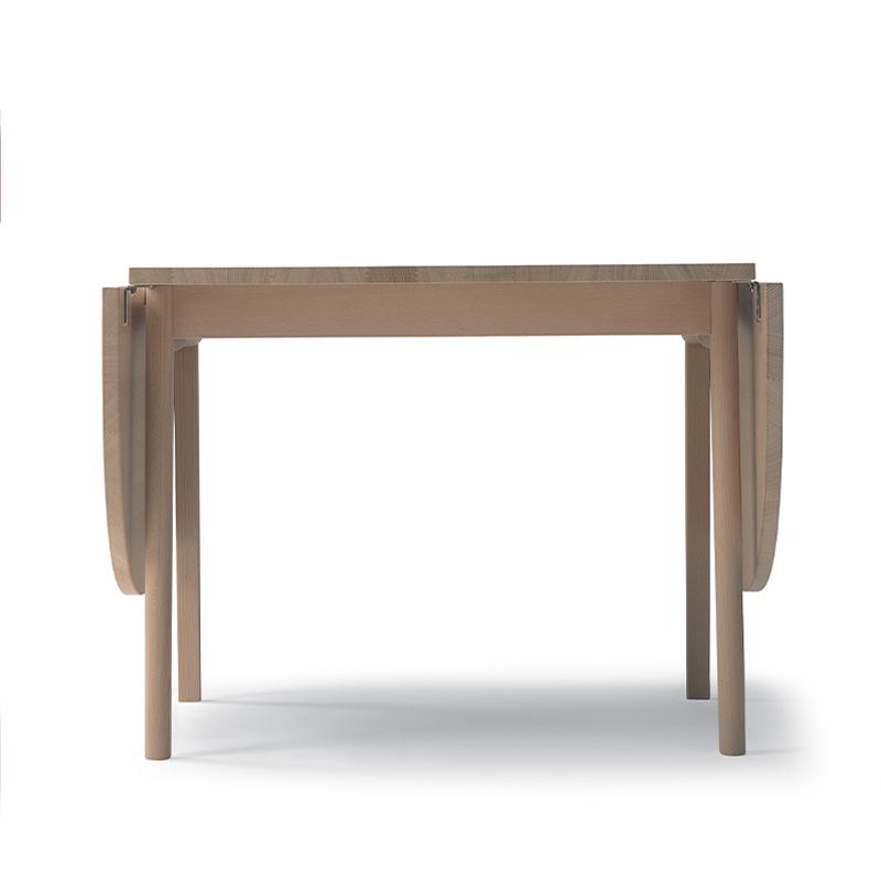 Carl Hansen ＆ Son（カール・ハンセン＆サン） ダイニングテーブル