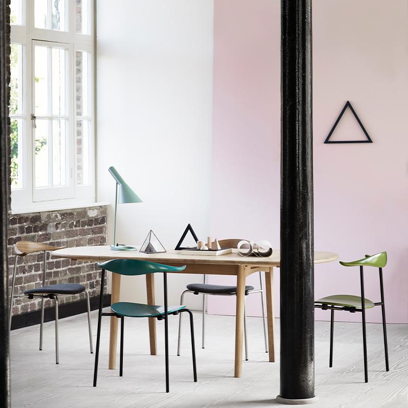 Carl Hansen ＆ Son（カール・ハンセン＆サン） ダイニングテーブル