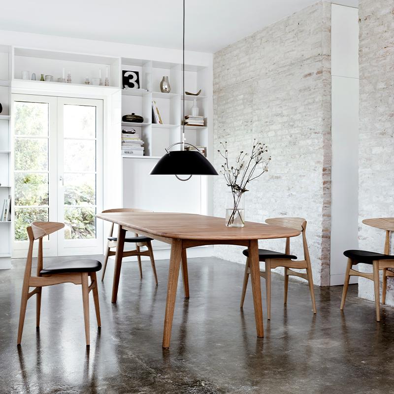 Carl Hansen ＆ Son（カール・ハンセン＆サン） ダイニングテーブル