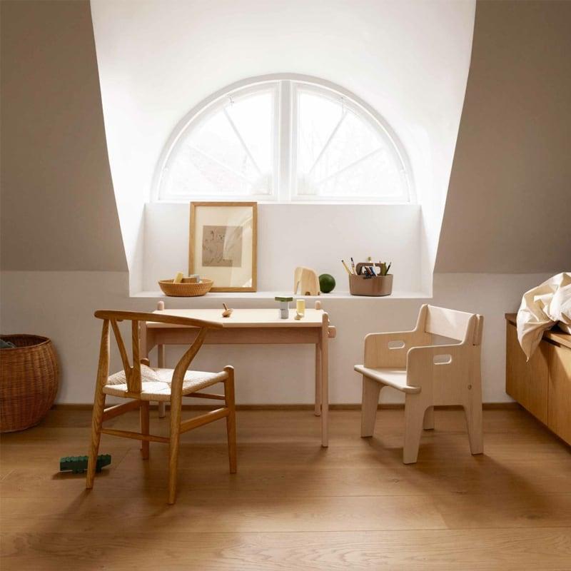 Carl Hansen ＆ Son（カール・ハンセン＆サン） 子供用チェア
