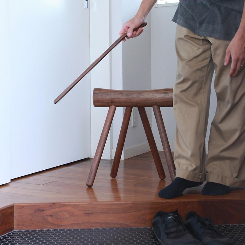 ウォールナット 無垢材 靴べら スツール stst_head.jpg