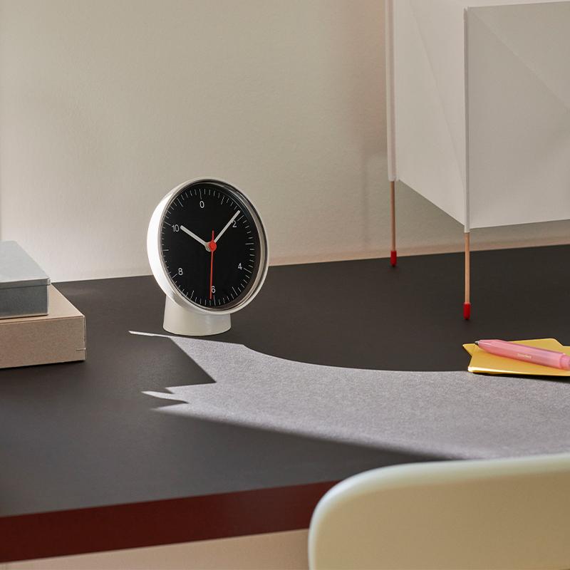 【正規販売店】ヘイ HAY テーブルクロック table Clock 置き時計 置時計 卓上時計 デスク 時計 4色 Jasper Morrison ジャスパー・モリソン シンプル｜styledeco｜03