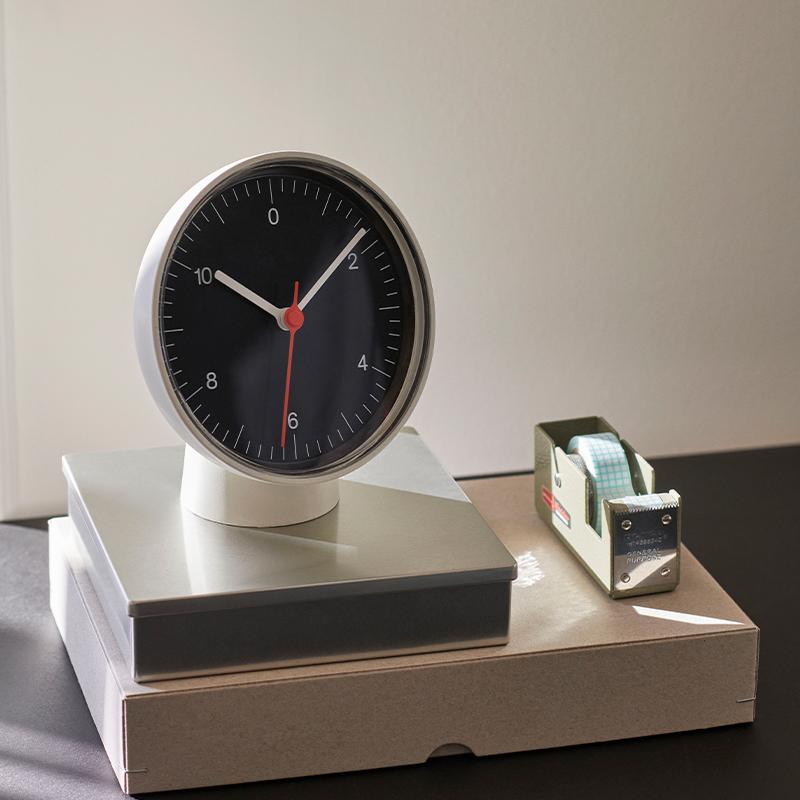 【正規販売店】ヘイ HAY テーブルクロック table Clock 置き時計 置時計 卓上時計 デスク 時計 4色 Jasper Morrison ジャスパー・モリソン シンプル｜styledeco｜04