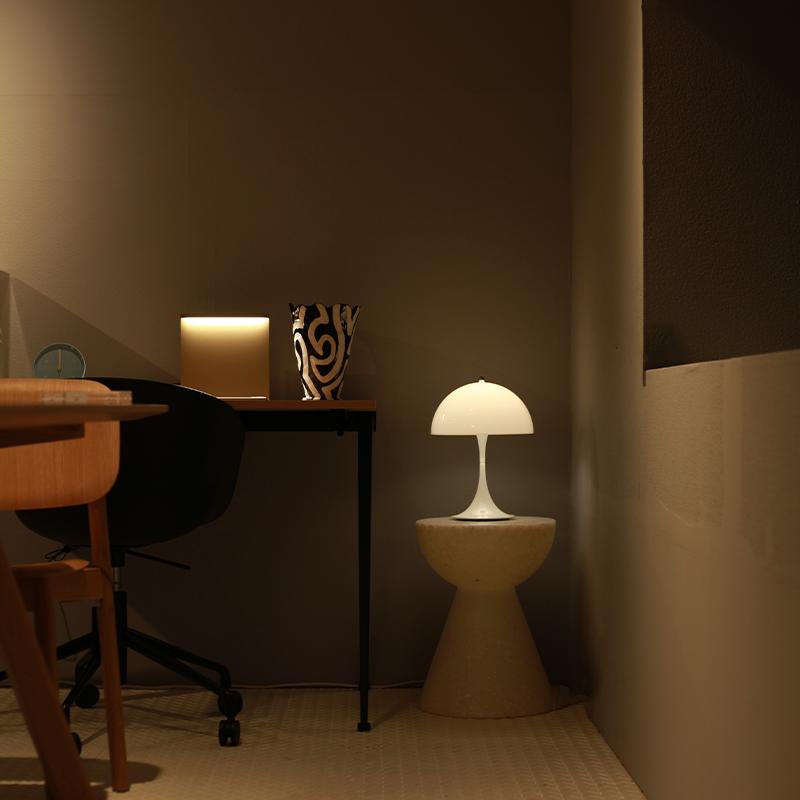 Wild Studio Copenhagen MOON stool ワイルドスタジオ コペンハーゲン