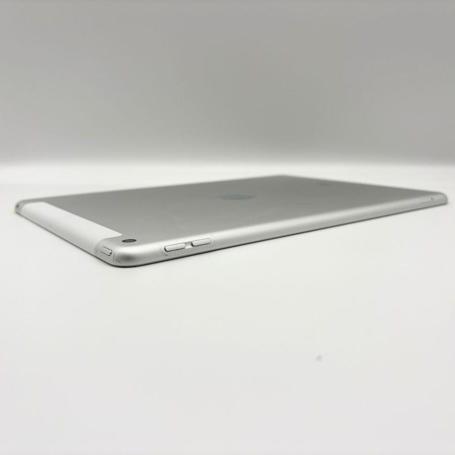 iPad 第７世代　32GB セルラーモデル　SIMロック解除済み iPad iPad7 iPad第7世代 32GB au SIMロック解除済み Wi-Fi