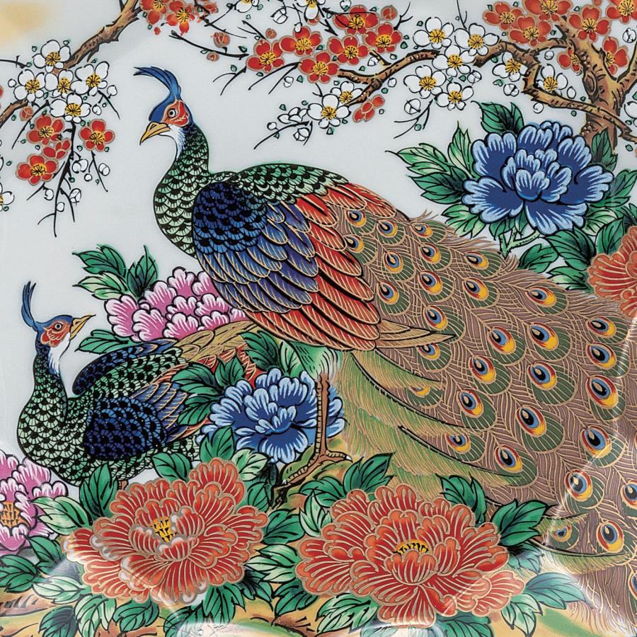 九谷焼の飾り皿　孔雀と牡丹、金彩 九谷焼 日本の伝統工芸品【九谷焼】 10号飾皿 牡丹孔雀 皿立付 (K9