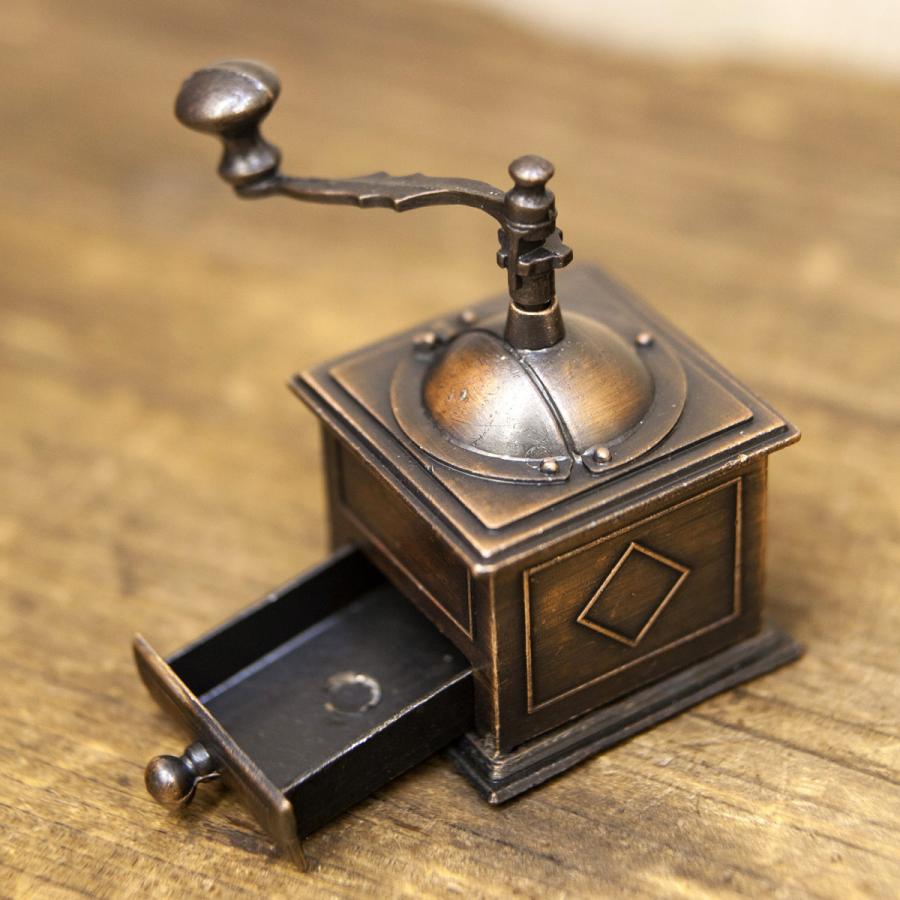 アンティーク　鉛筆削り　金属製ミニチュアコレクション 16点セット　昭和レトロ 000000002956_1.jpg