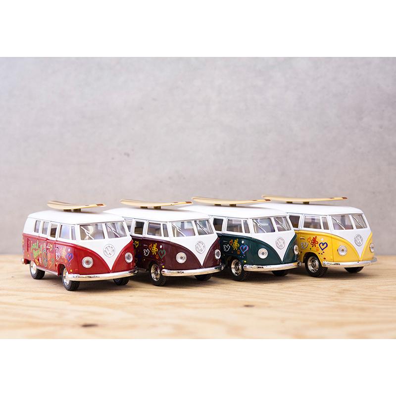 ミニカー おもちゃ 玩具 1962 VW Classical Bus with Printing \u0026 Surfboard(M) ダイキャストミニカー 12台セットの画像
