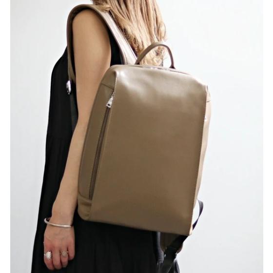 GUSCIO グッシオレザー 18-1099 本革ビジネスリュック シンプル GUSCIO グッシオレザー 18-1099 本革ビジネスリュック シンプル