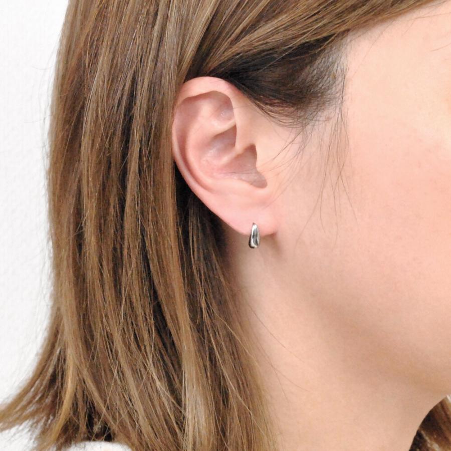 【小ぶりシンプルな雫型】ミニドロップステンレスピアス |  | 06