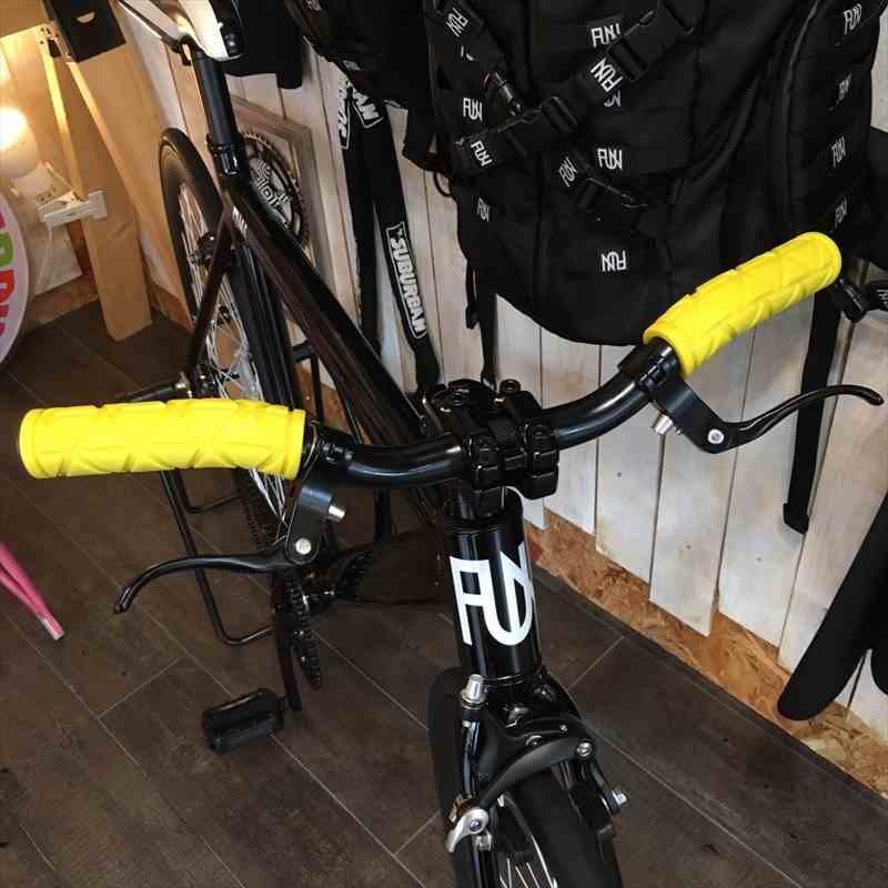 Fun キャンディグリップ イエロー 径22 2mm ピスト Bmx ピストパーツ 自転車 ピストバイク カラフル おしゃれ カスタム Gr001yl サバーバン Yahoo 店 通販 Yahoo ショッピング