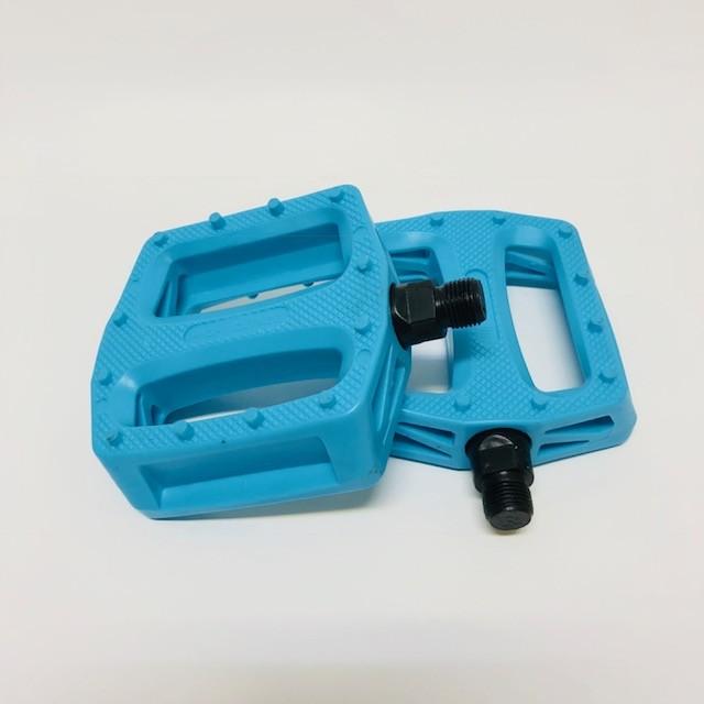 FUN カメレオンペダル ブルー 左右セット ピスト ピストバイク ペダル 自転車 BMX ミニベロ カスタム カラフル おしゃれ  :pd001bl:サバーバン Yahoo!店 - 通販 - Yahoo!ショッピング