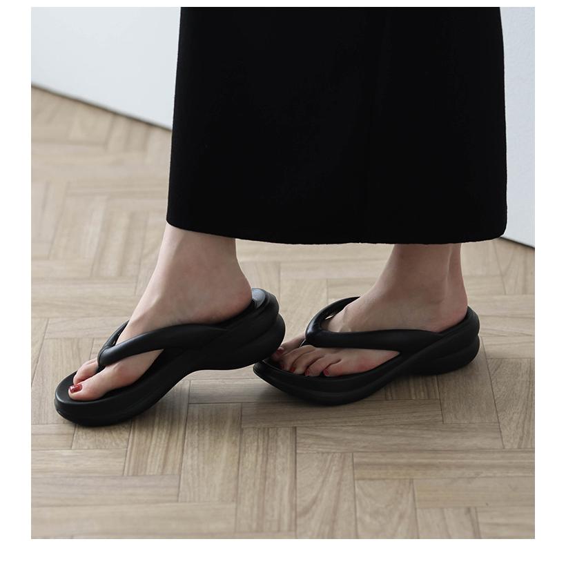 ホワイト トングサンダル 赤黒ストライプ トッズ TOD'S TODS トングサンダル XXW0KX0DB80O1P タッセル