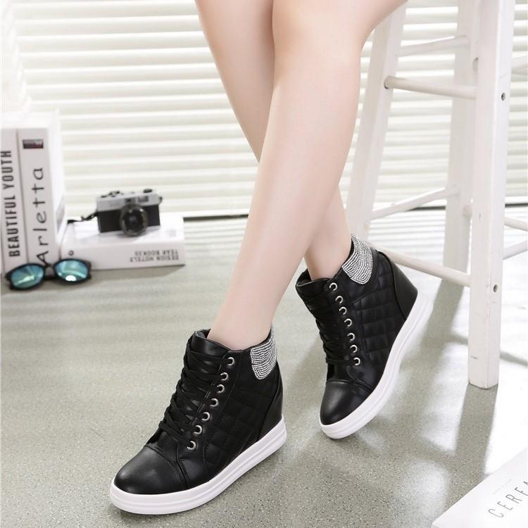 ７cmヒール インソール厚底スニーカー インヒール ビジュー 脚長 美脚 レースアップ 新作 ホワイト ブラック カジュアル 軽い ダッドスニーカー 5010 シュガーボックス 通販 Yahoo ショッピング