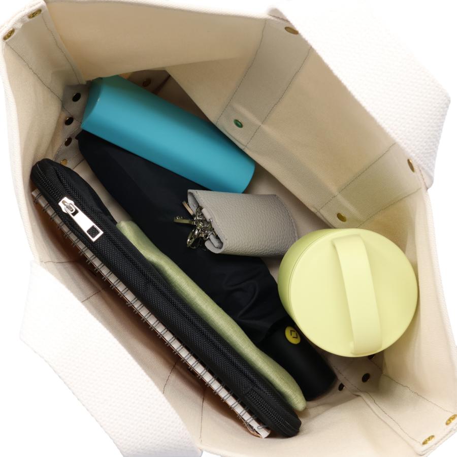 MASTER&Co. マスターアンドコー トートバッグ レイルマンバッグ ミディアム レディース A4 キャンバス ホワイト 白 MC034 MASTER&Co（マスターアンドコー） MASTER&Co. 特典付き トートバッグ