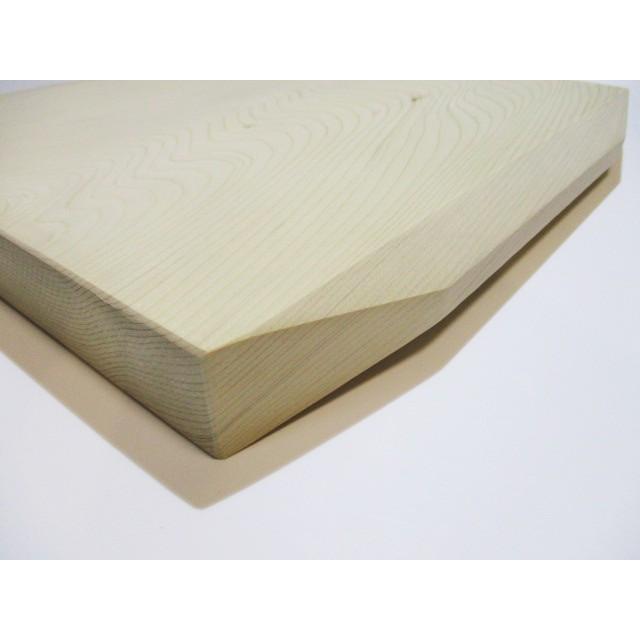 ＜新品＞青森ヒバのまな板　特殊傾斜カット形状（一枚板）識別EF-7　まな板の下に手が入り、持ち上げやすい形状です！ |  | 08