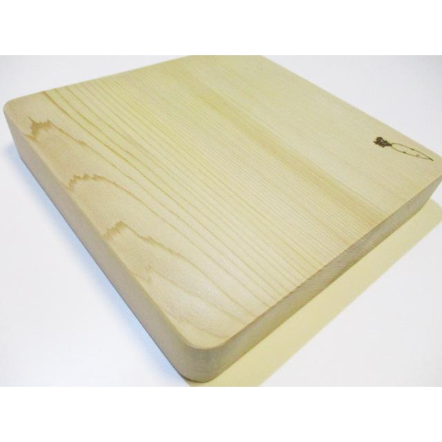＜新品＞青森ひば一枚板まな板　識別EZ-28　最近大人気の正方形まな板です！小ぶりなでちょっと切りに使いやすいまな板です |  | 06