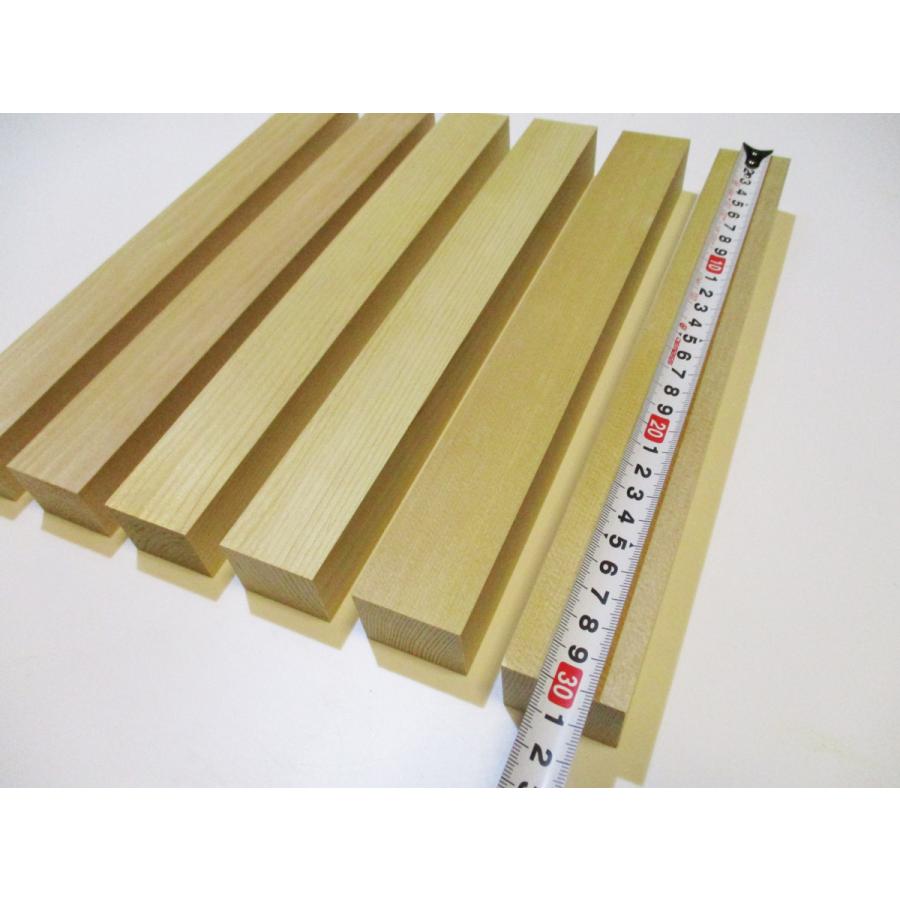 長さ30cm】青森ひばの角材（断面サイズ約26mm×34mm程度）長さ30cm