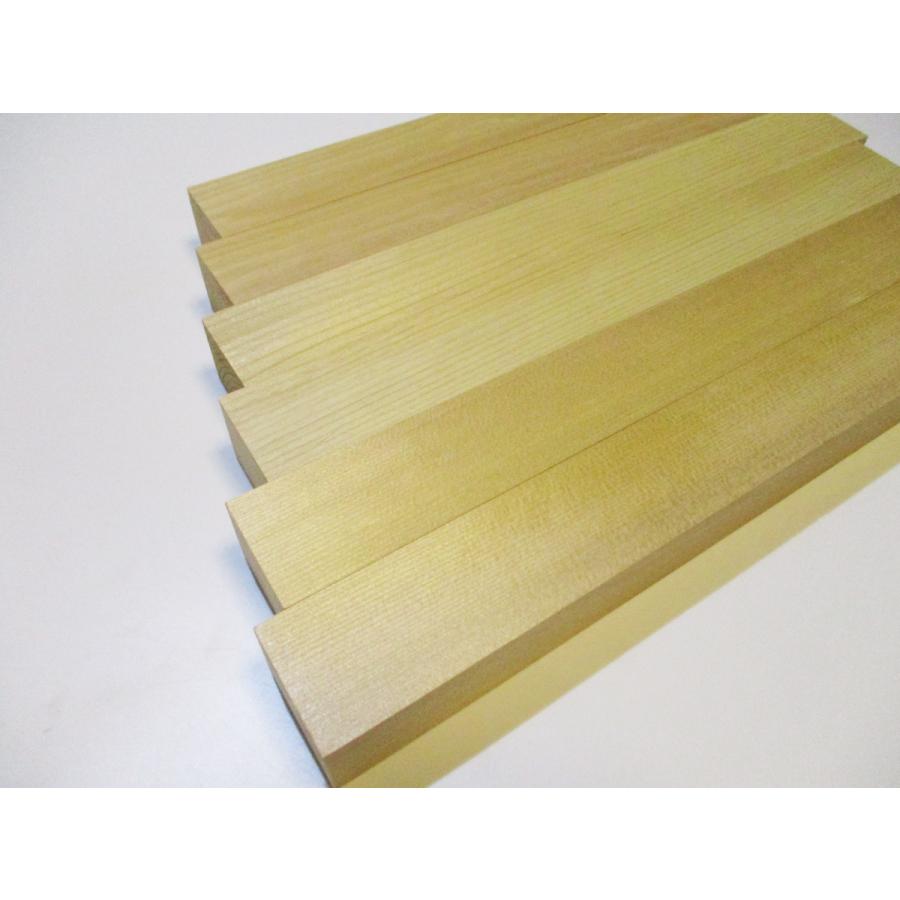 長さ30cm】青森ひばの角材（断面サイズ約26mm×34mm程度）長さ30cm 