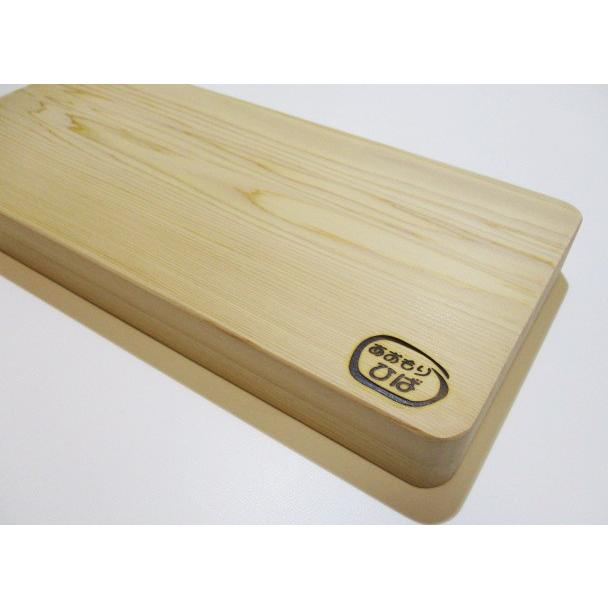 新品 青森ひば 日光ヒノキのリバーシブルまな板です 一枚板同士を貼り合わせています 識別zy ２ 今までになかったまな板です Reversible001 杉本木工々房 通販 Yahoo ショッピング