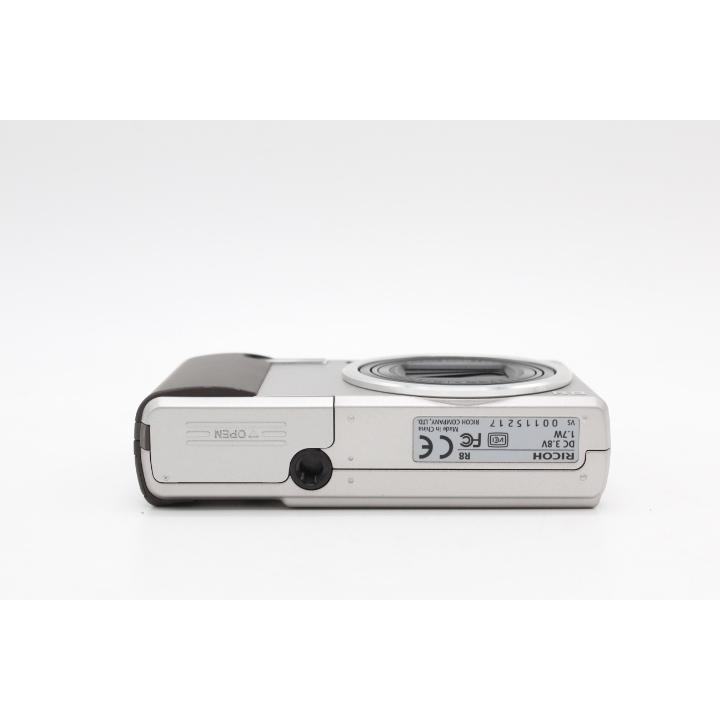 良品】RICOH リコー R8 コンパクトデジタルカメラ シルバー #LE2026503