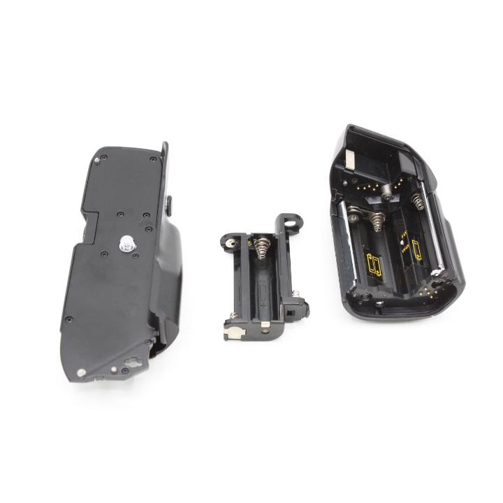 【美品】NIKON ニコン MB-21 バッテリーパック #LE20271861
