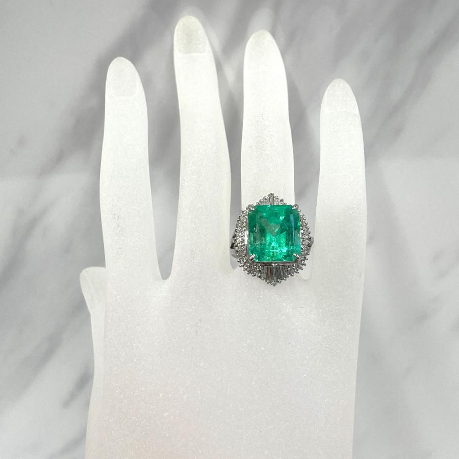 Pt900 エメラルド ダイヤ ファッションリング 指輪 E11.30ct D0