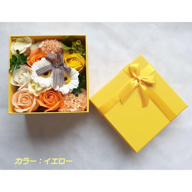 誕生日 花 ギフト 入浴剤 おしゃれ 詰め合わせ セット 紫花束 バスキャンドル バスペタルボックス 女性 男性 退職祝い ストールとハンカチのlal Filo 通販 Yahoo ショッピング