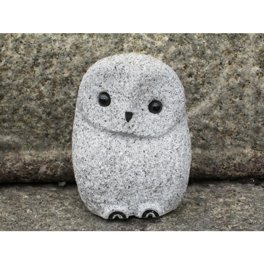 かわいい石のふくろう 小サイズH13cm 手彫り 国産みかげ石製 かわいい石のふくろう 小サイズH13cm 手彫り 国産みかげ石製
