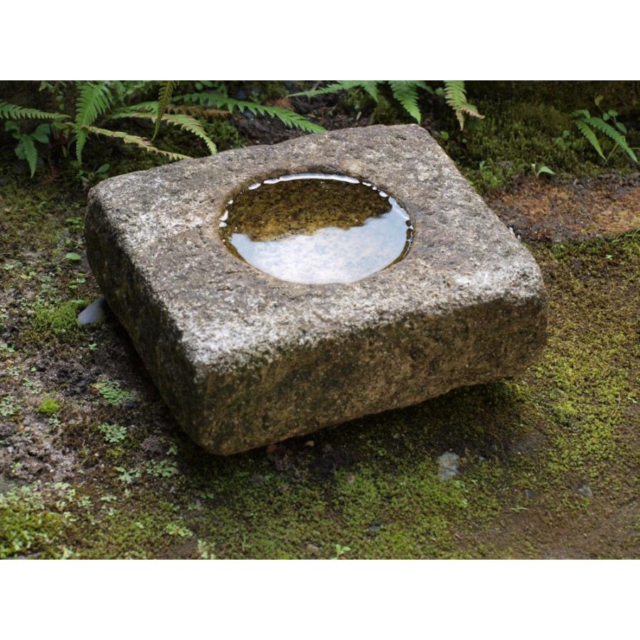 自然石小さな四角水鉢｜ガーデン用　水鉢　手水鉢　天然石　水盤