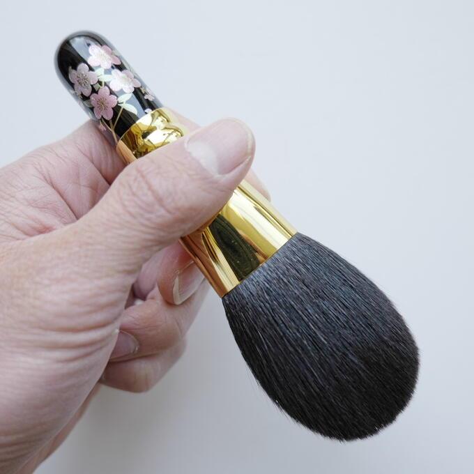CHIKUHODO フェイスブラシ 蒔絵桜柄桜（パウダーブラシ）：MK-SK｜竹宝