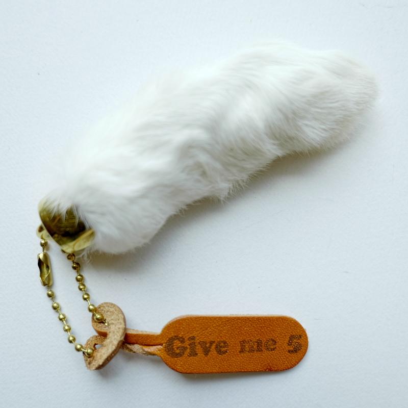 キーホルダー ラッキーラビットフット ホワイト Lucky Rabbit Foot