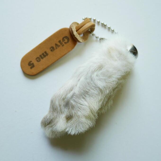 キーホルダー ラッキーラビットフット ホワイト Lucky Rabbit Foot