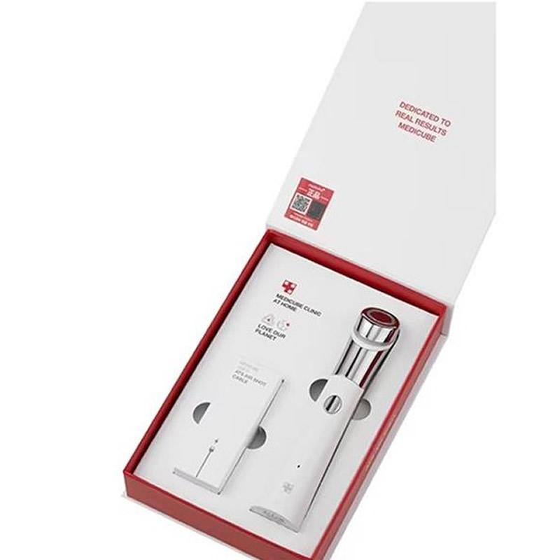 medicube 美顔器 AGE-R ダーマエアショット ME-ASHT-01 爆買の画像