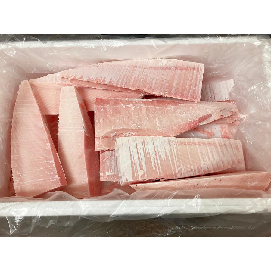 ビンチョウマグロ　1本　5kgくらい？ びんちょうまぐろ スキンレス 5kg プレートカット 業務用 ビンチョウ