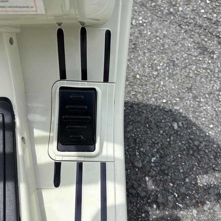 乗用玩具 子供用 Vespa 2シーター RA-VEVT SOW (B)の画像