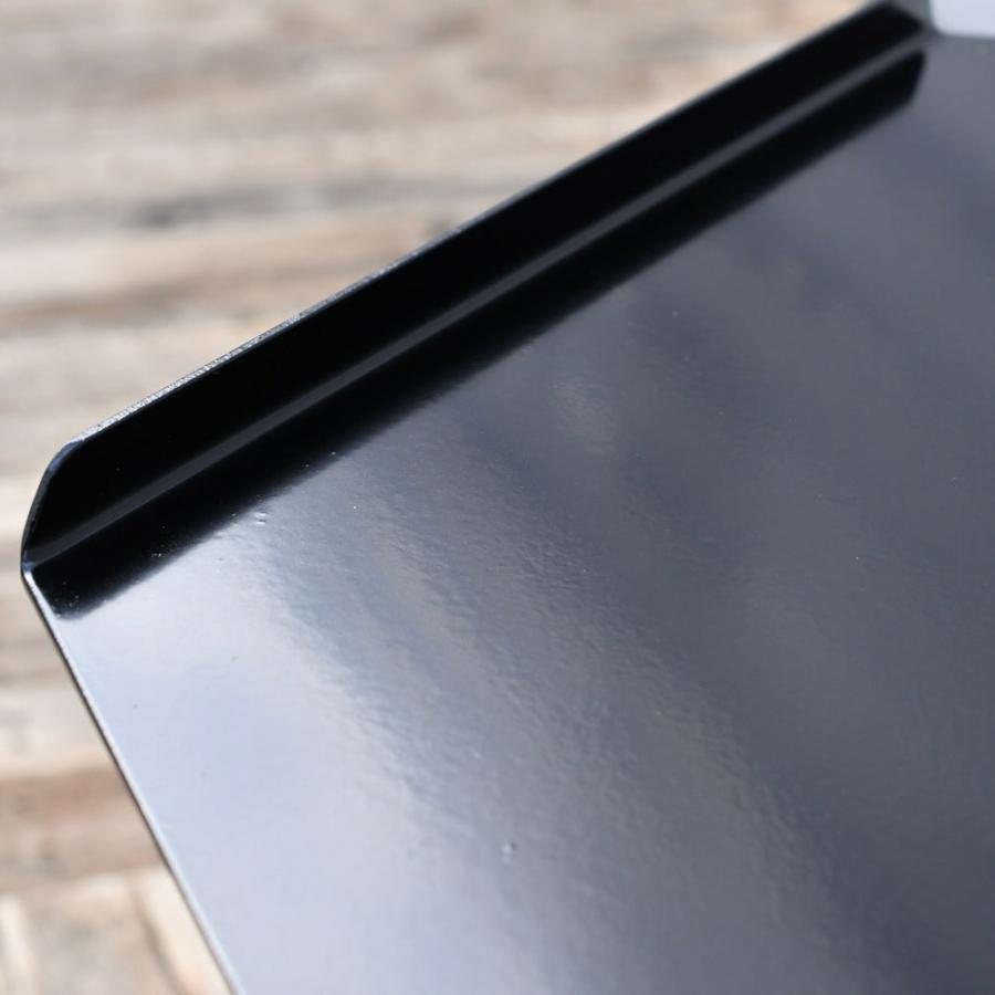 トライポッドテーブル スチールトップ ロウ Low サイズオーダー可 おしゃれ インテリア ミニテーブル 飾り台 店舗什器 テーブル 新生活 模様替え ナイトテーブル |  | 01