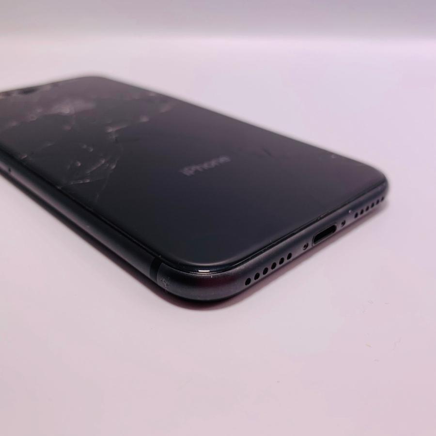 背面割れ・訳あり品・利用制限△【赤ロム永久保証・送料無料・SIMフリー】iPhone8 256GB スペースグレー｜Apple 白ロム スマートフォン  本体