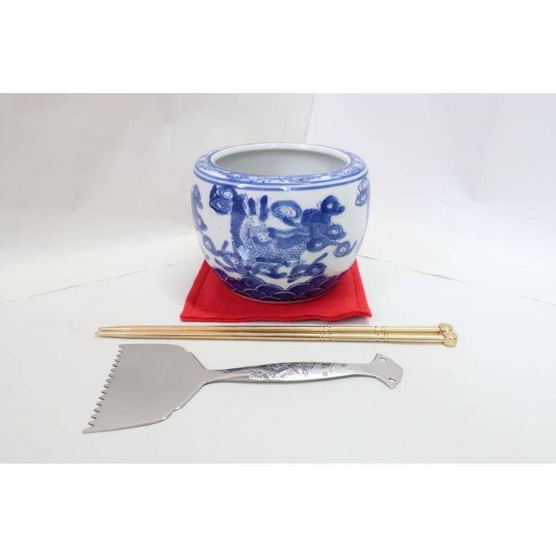 ミニ火鉢 麒麟(きりん)H10x14cm、真鍮火箸 ステン灰ならし 毛氈付き 