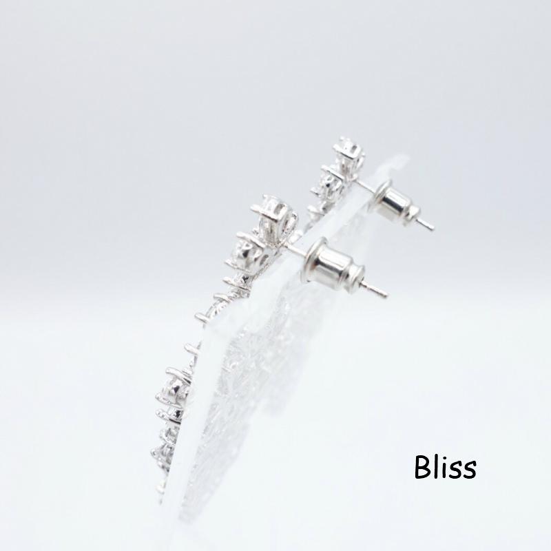 ウェディング アクセサリー【キュービック ジルコニア フラワー ピアス or イヤリングより選択】ブライダル 結婚式 小物 |  | 03